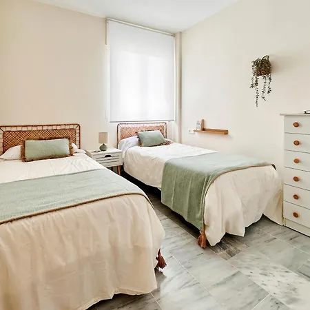 Vistamar Laguna Apartment