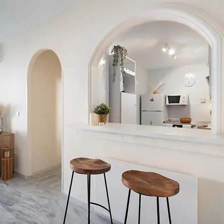 Vistamar Laguna Apartment